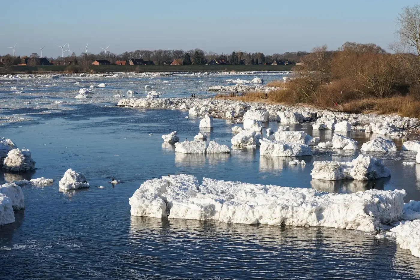 Ice floes on a frozen Elbe River in Geesthacht, Germany during winter.