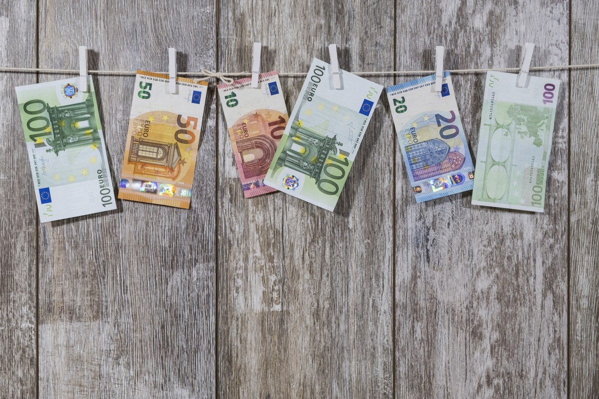 Euro's voor het budgetteren van het nachtleven in München, Duitsland.
