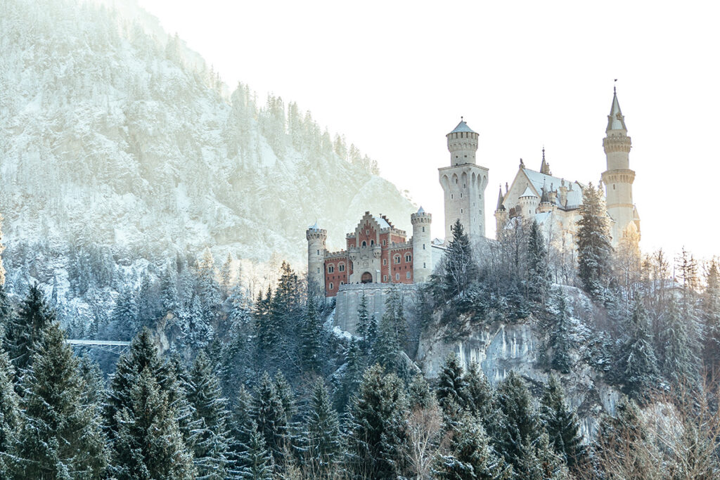 Kasteel Neuschwanstein in de winter - slechts een korte dagtrip vanuit München